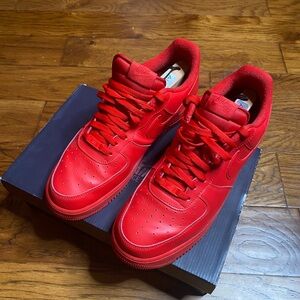 Nike Men's Bold Red Sneakers